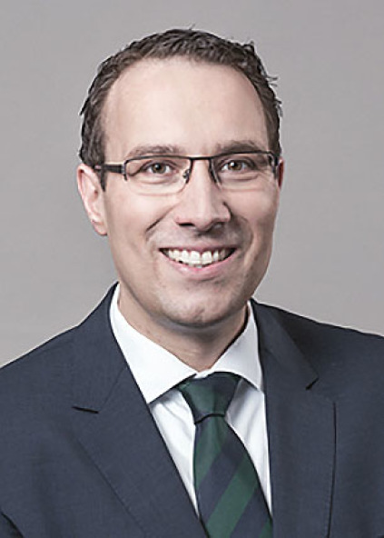Dr. Stephan Renners 